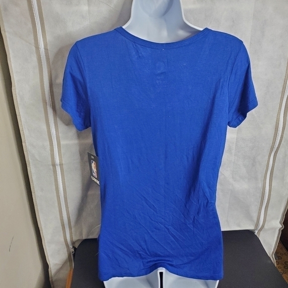 Golden State Warriors Women’s V Neck T Shirt Size Medium Blue Yellow - Picture 2 of 6